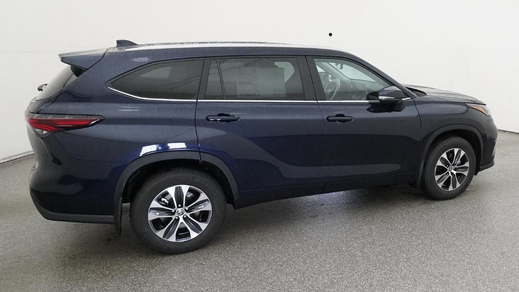 New 2026 Toyota Highlander SUV