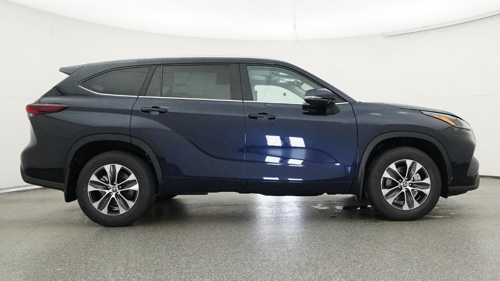 New 2026 Toyota Highlander SUV
