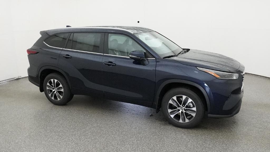 New 2026 Toyota Highlander SUV