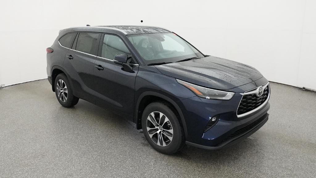 New 2026 Toyota Highlander SUV