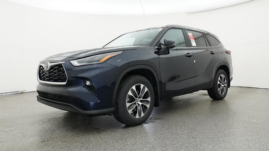 New 2026 Toyota Highlander SUV