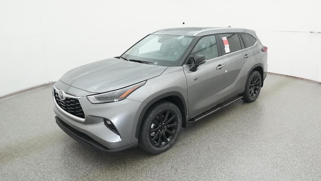 2026 Toyota Highlander XLE's photo