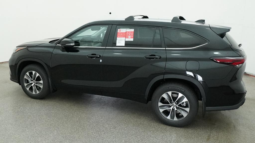 New 2026 Toyota Highlander SUV