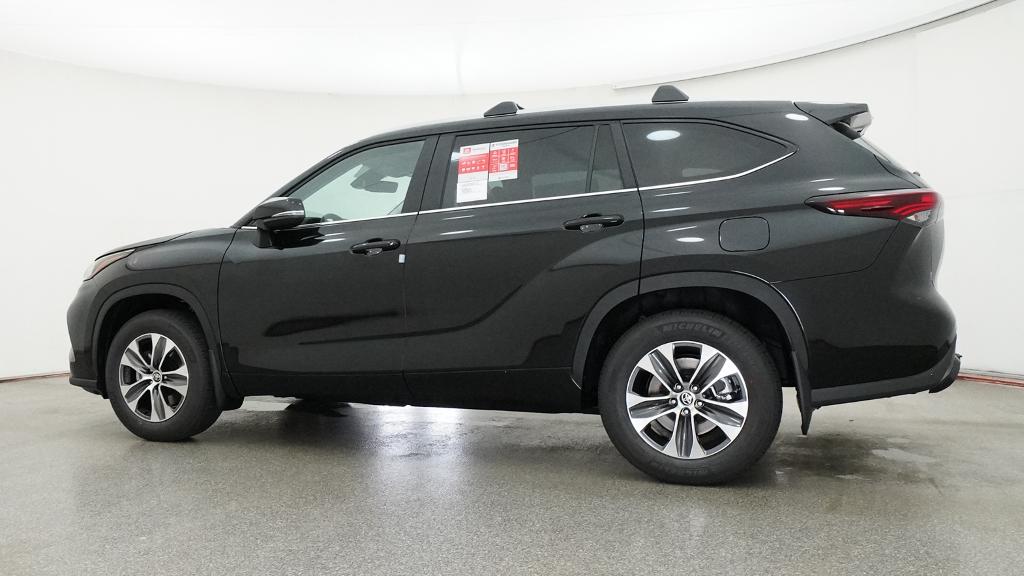 New 2026 Toyota Highlander SUV