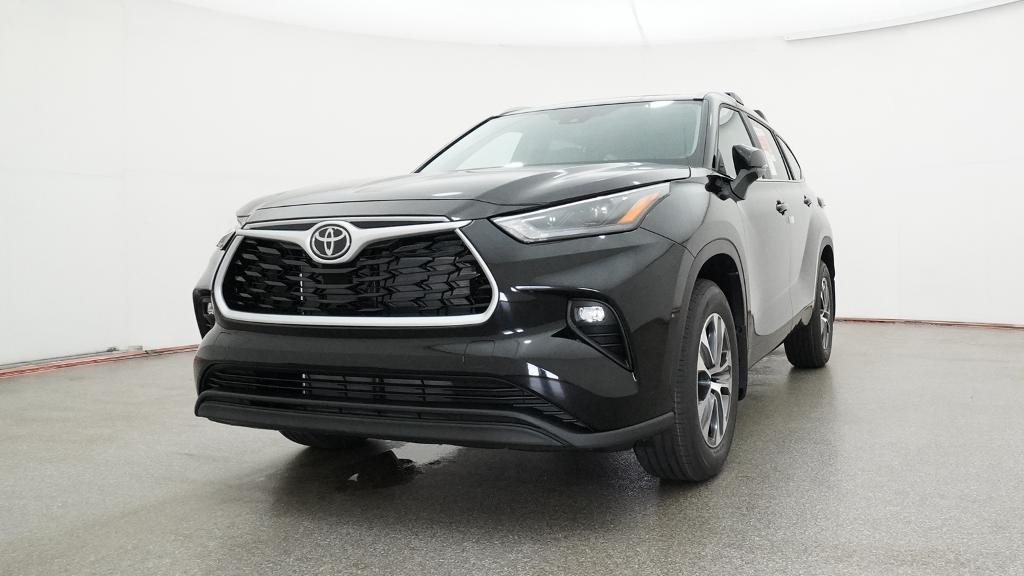 New 2026 Toyota Highlander SUV