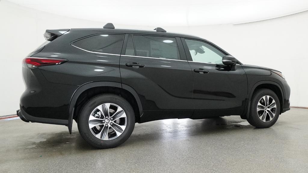 New 2026 Toyota Highlander SUV