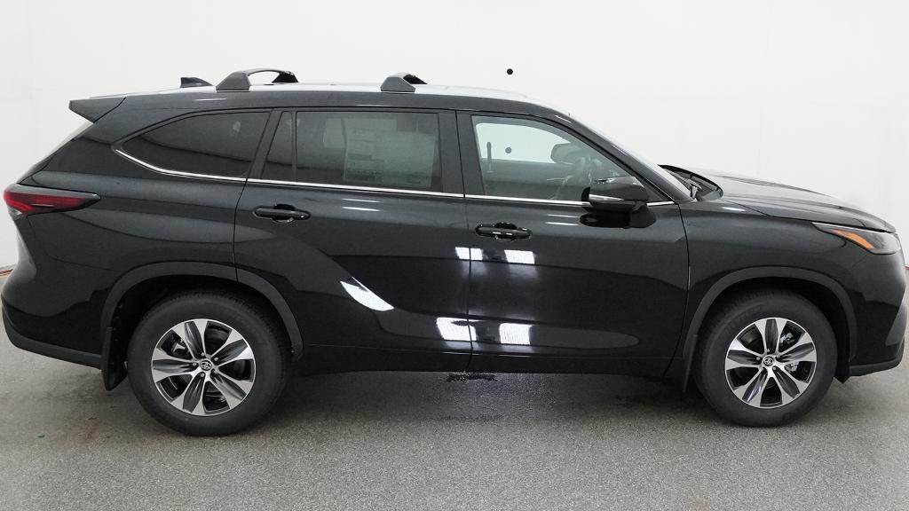 New 2026 Toyota Highlander SUV