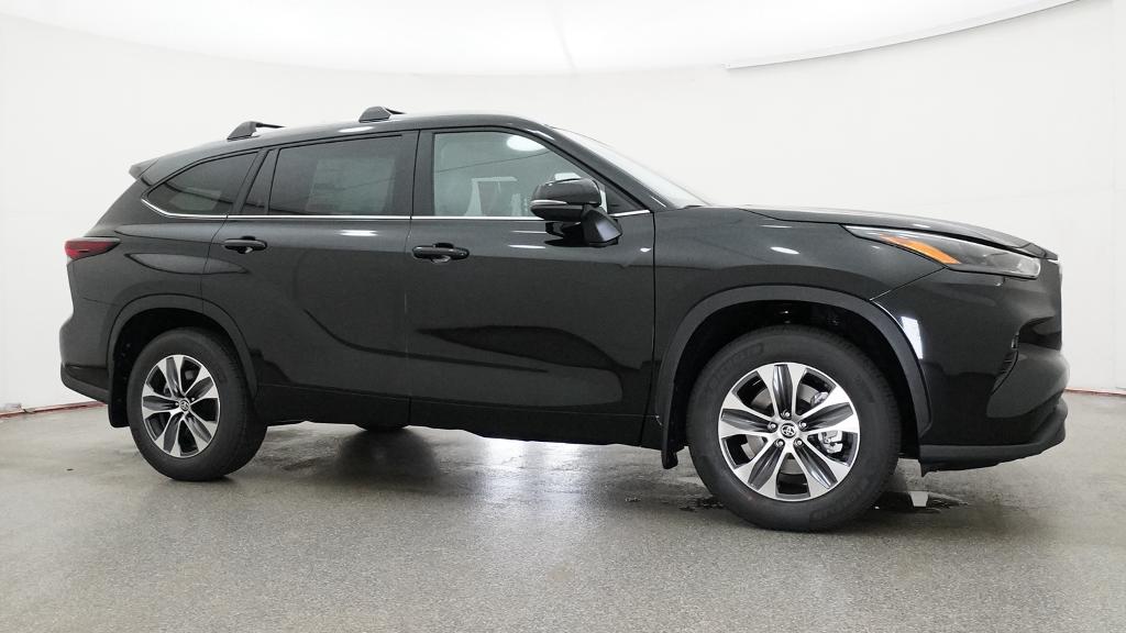 New 2026 Toyota Highlander SUV