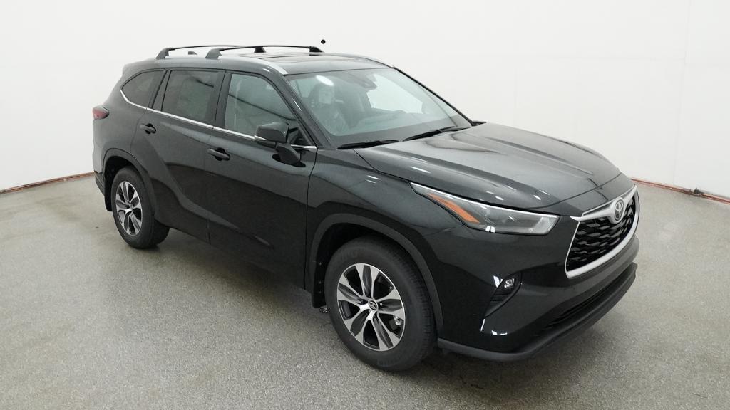 New 2026 Toyota Highlander SUV