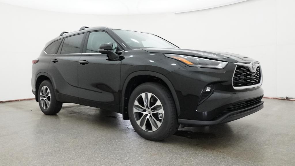 New 2026 Toyota Highlander SUV