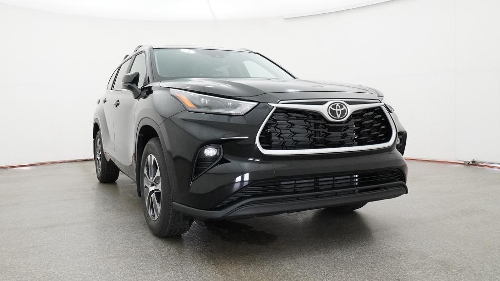 New 2026 Toyota Highlander SUV