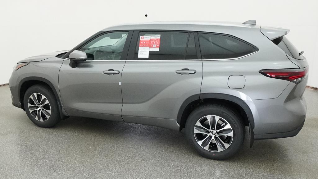 New 2026 Toyota Highlander SUV