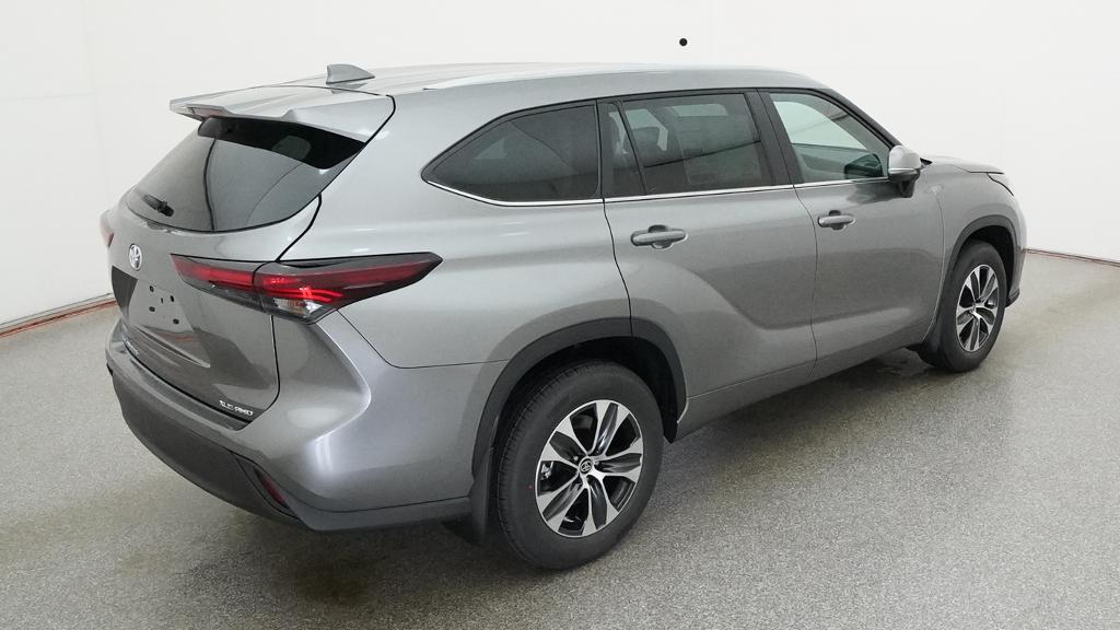 New 2026 Toyota Highlander SUV