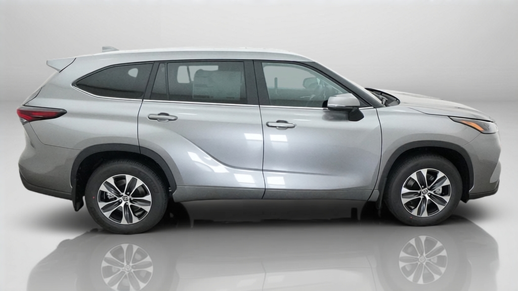 New 2026 Toyota Highlander SUV