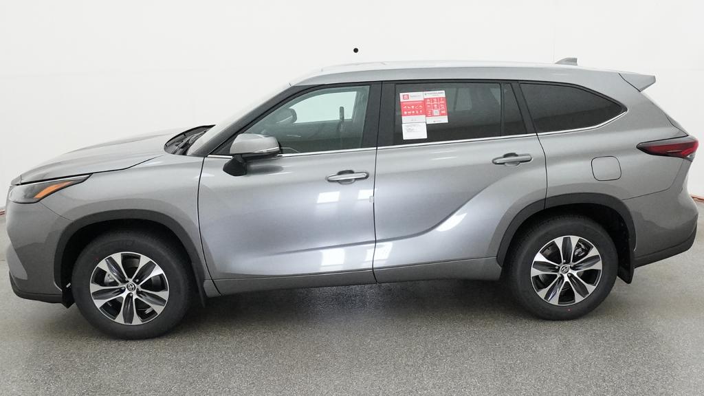 New 2026 Toyota Highlander SUV