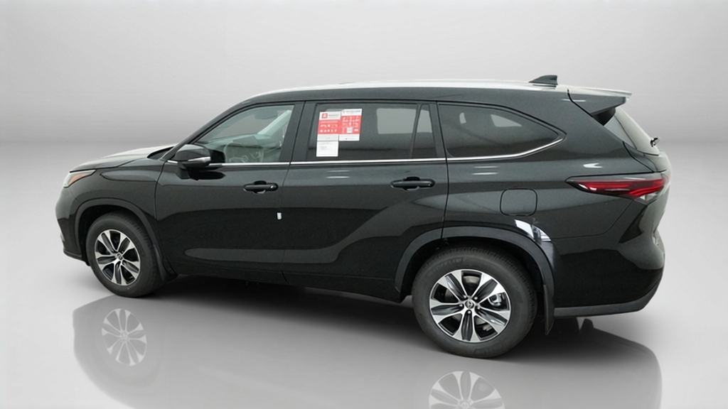 New 2026 Toyota Highlander SUV