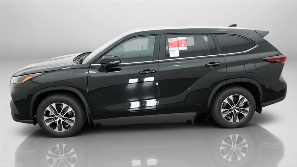 New 2026 Toyota Highlander SUV
