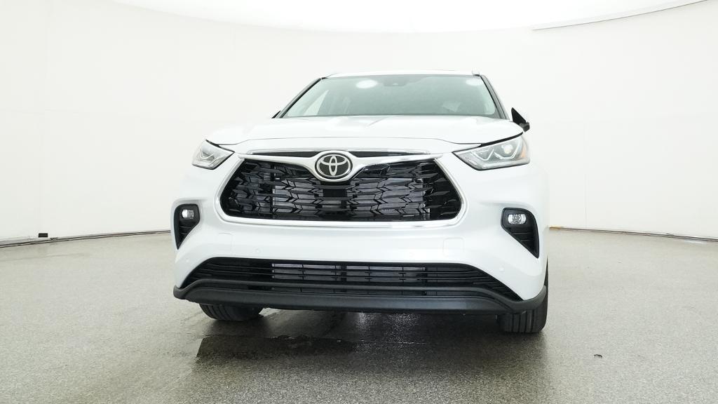 New 2026 Toyota Highlander SUV