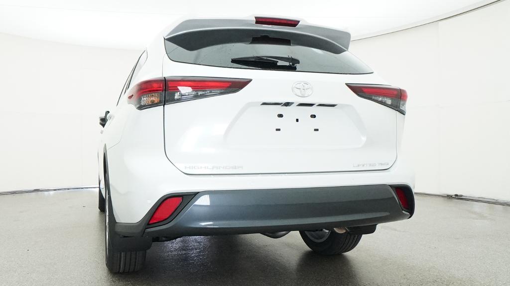 New 2026 Toyota Highlander SUV