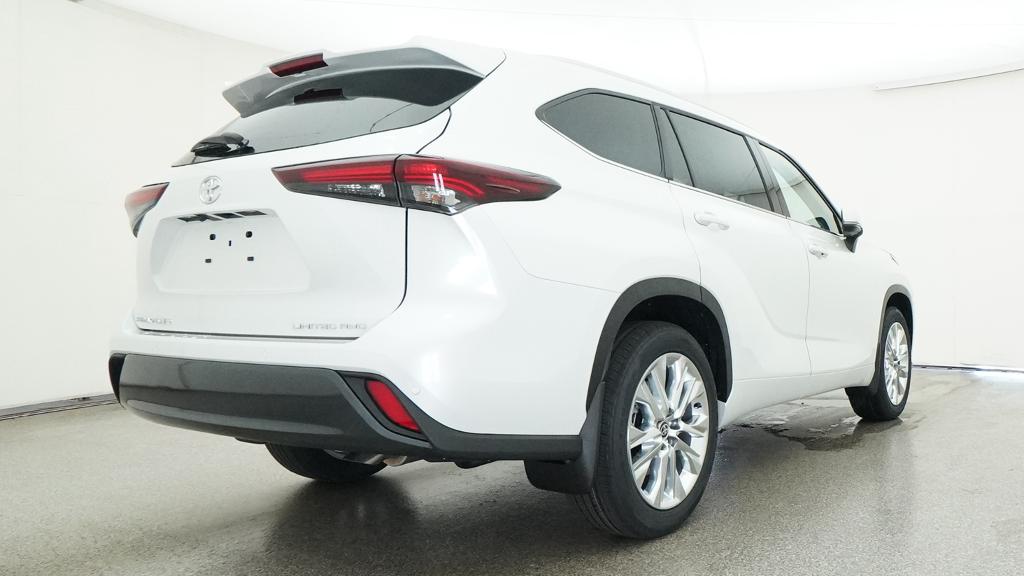 New 2026 Toyota Highlander SUV