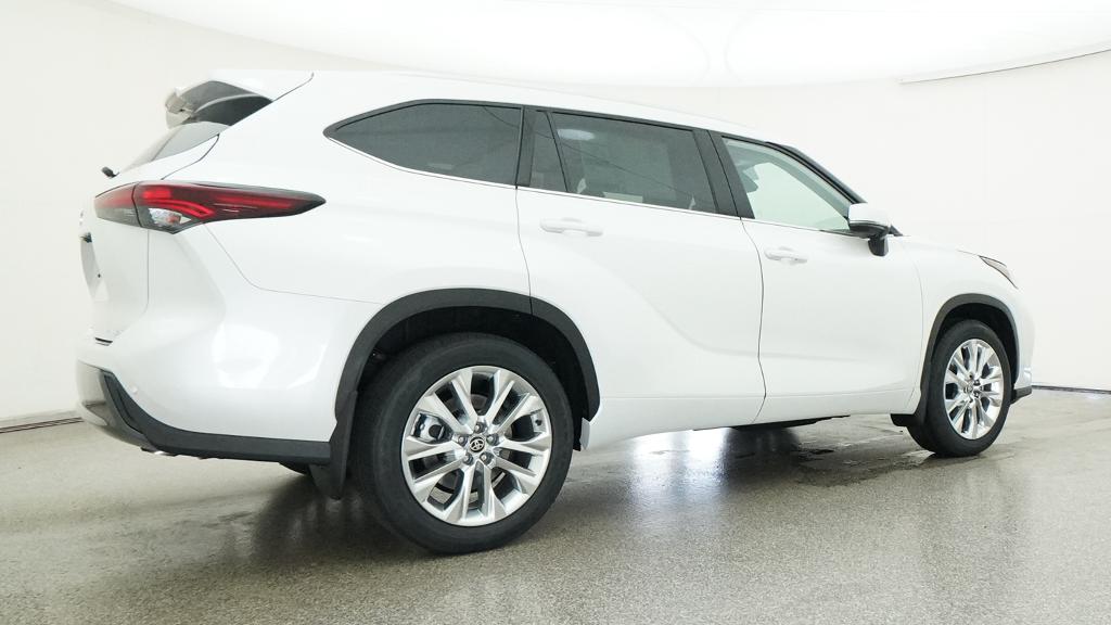 New 2026 Toyota Highlander SUV