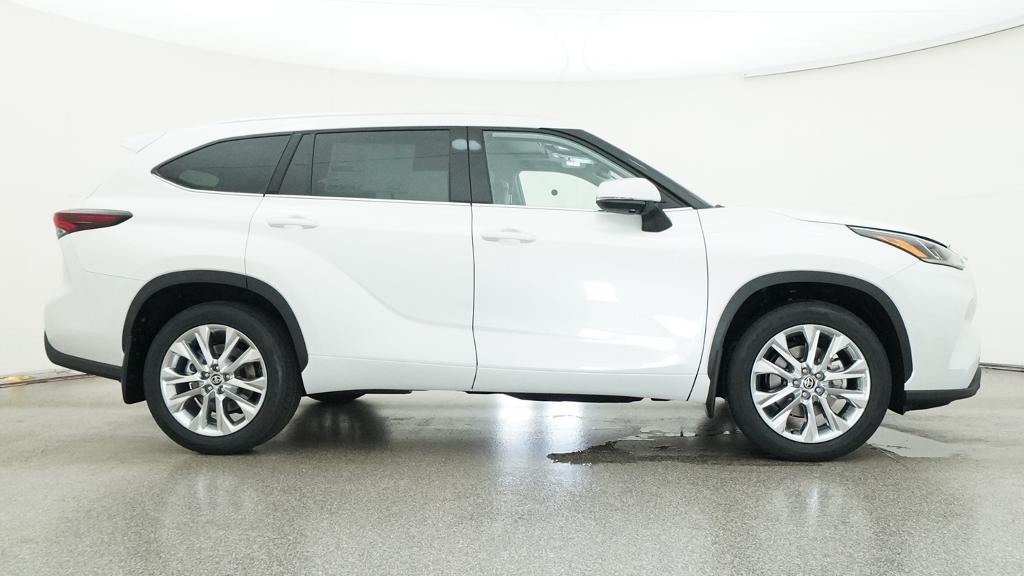 New 2026 Toyota Highlander SUV