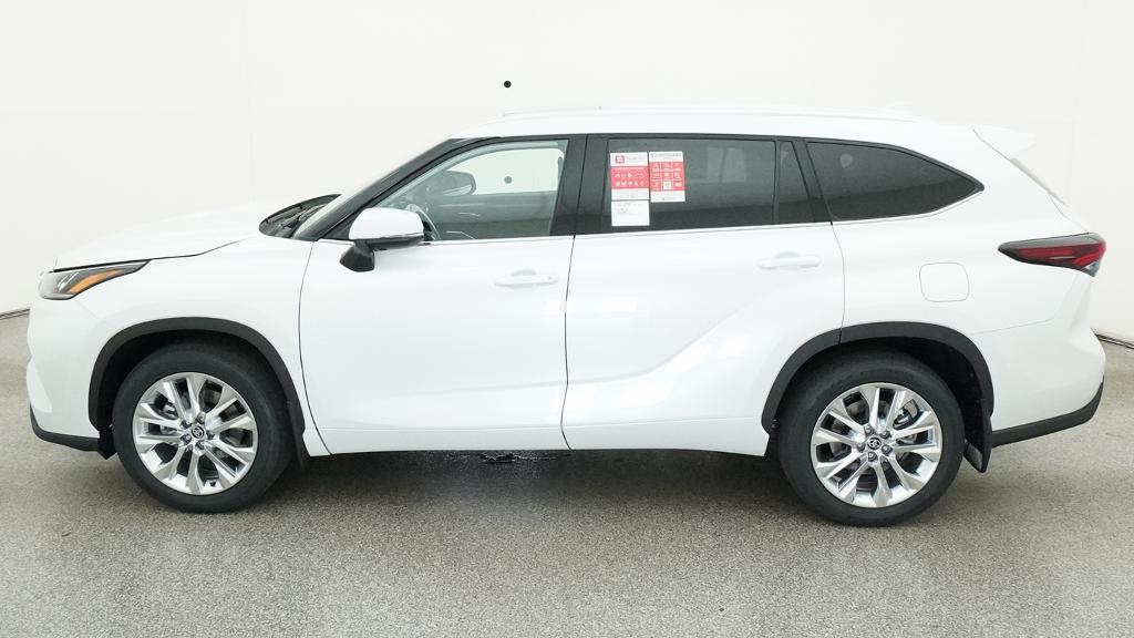 New 2026 Toyota Highlander SUV