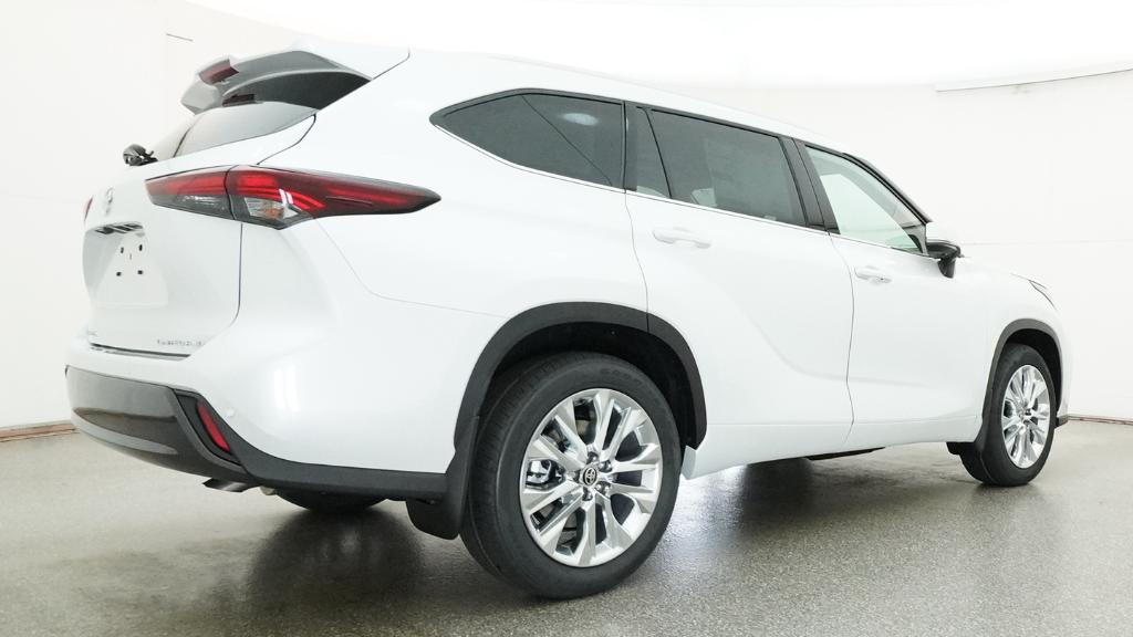 New 2026 Toyota Highlander SUV