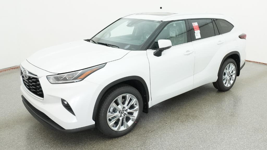 2026 Toyota Highlander Limited AWD's photo