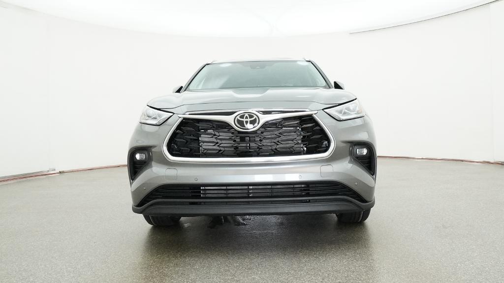 New 2026 Toyota Highlander SUV