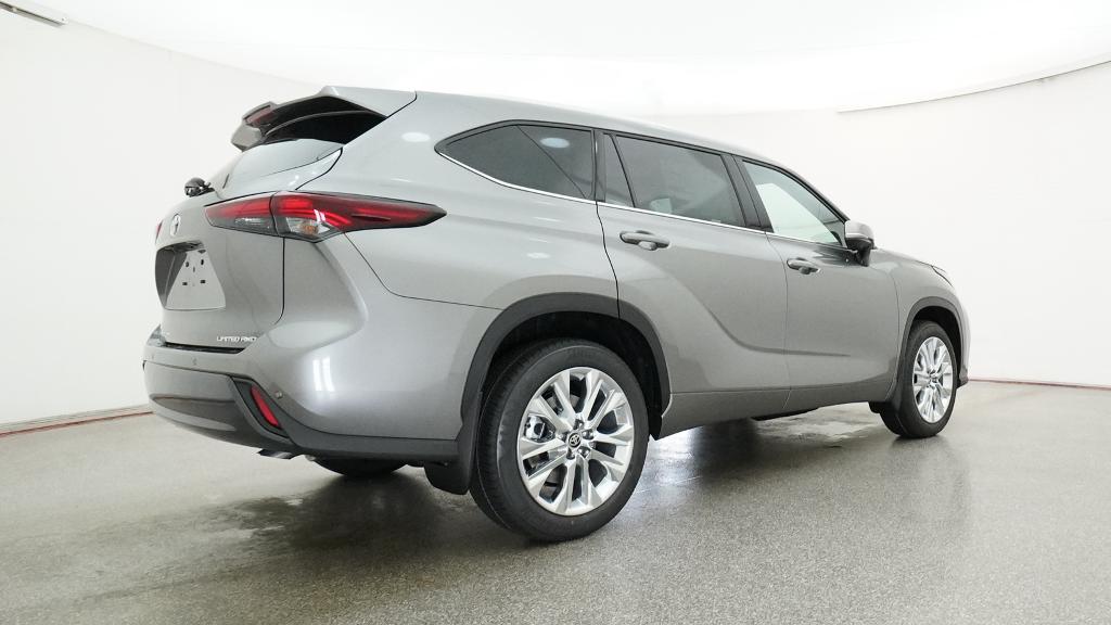 New 2026 Toyota Highlander SUV