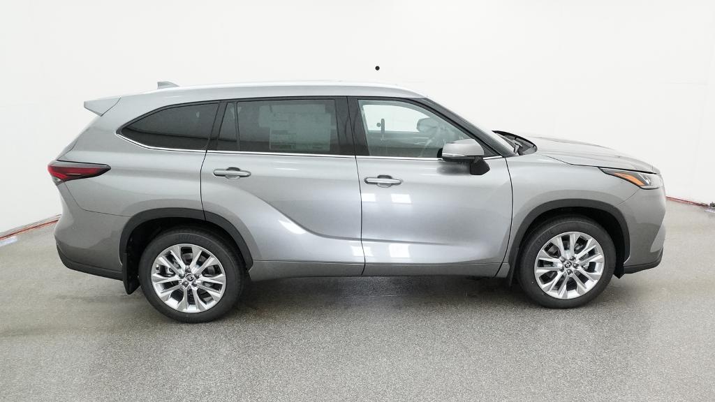 New 2026 Toyota Highlander SUV
