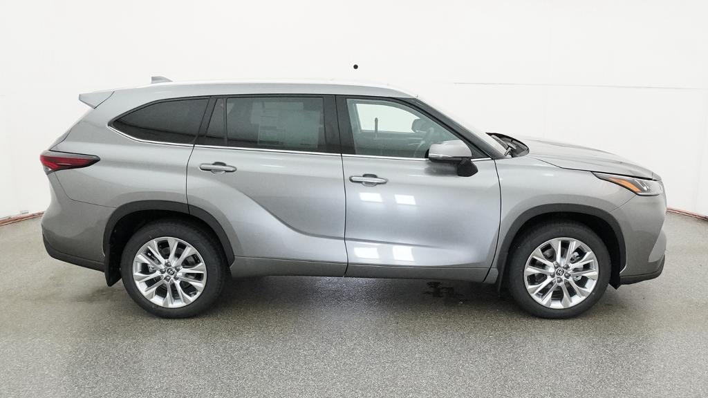 New 2026 Toyota Highlander SUV