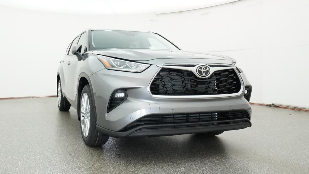 New 2026 Toyota Highlander SUV