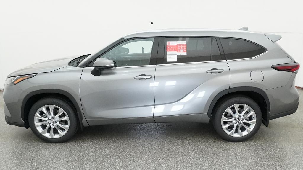 New 2026 Toyota Highlander SUV