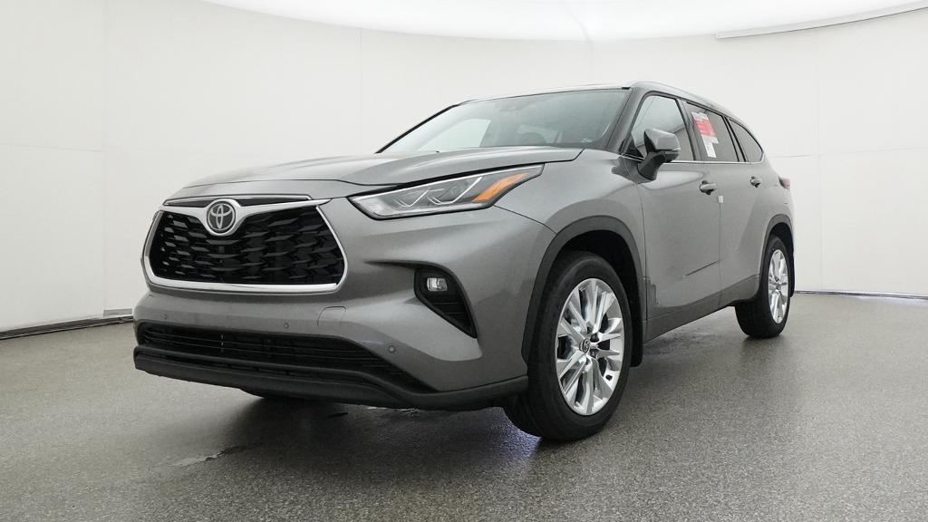 New 2026 Toyota Highlander SUV