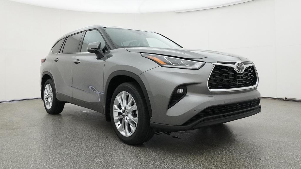 New 2026 Toyota Highlander SUV