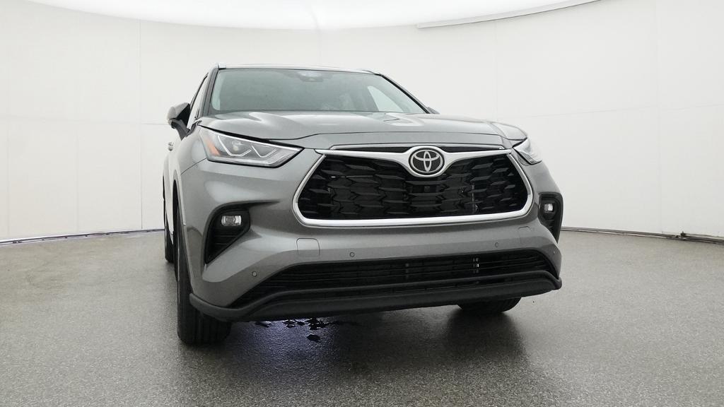 New 2026 Toyota Highlander SUV