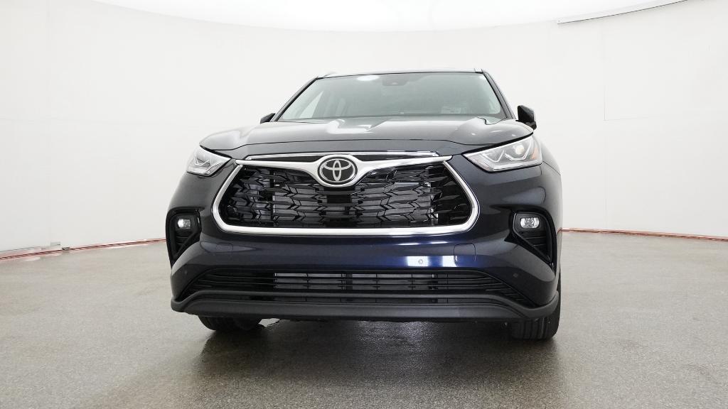 New 2026 Toyota Highlander SUV