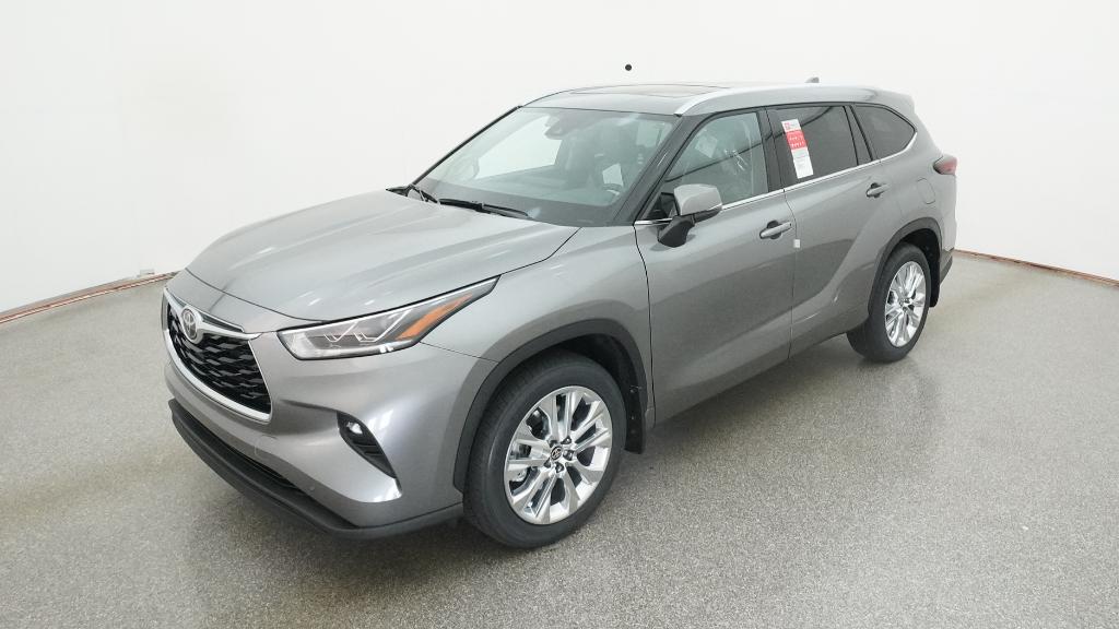 2026 Toyota Highlander Limited's photo