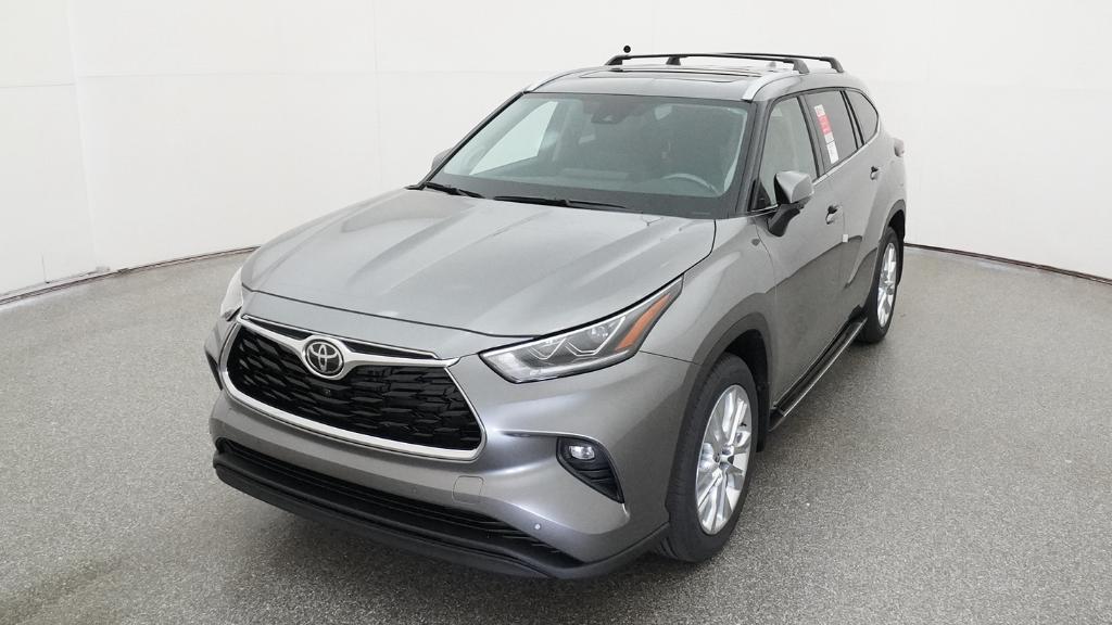 New 2026 Toyota Highlander SUV