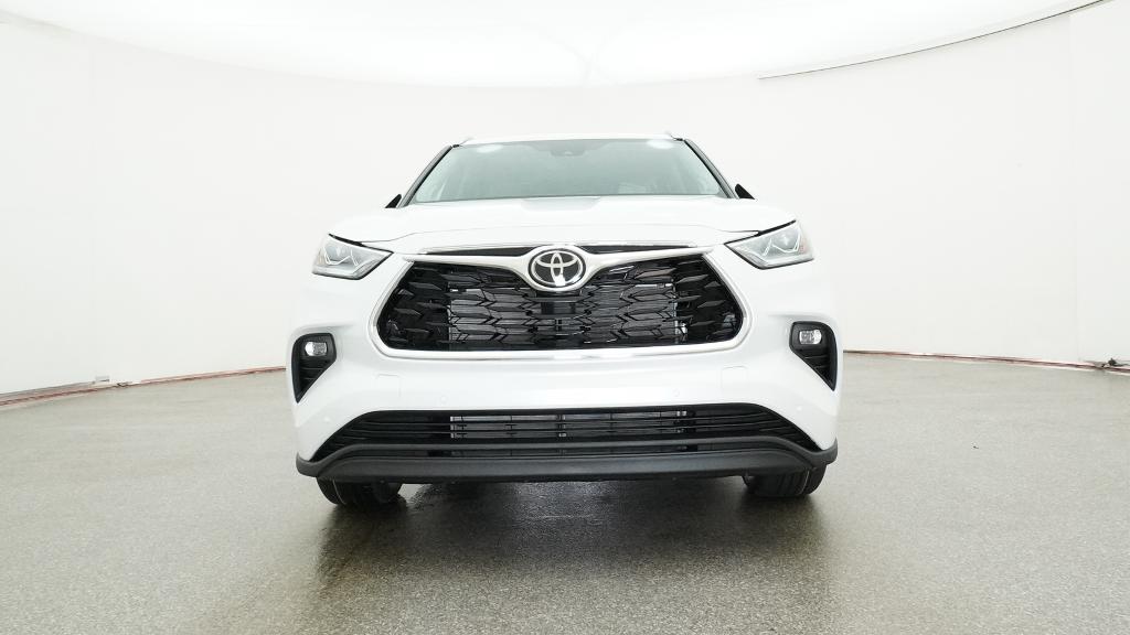 New 2026 Toyota Highlander SUV