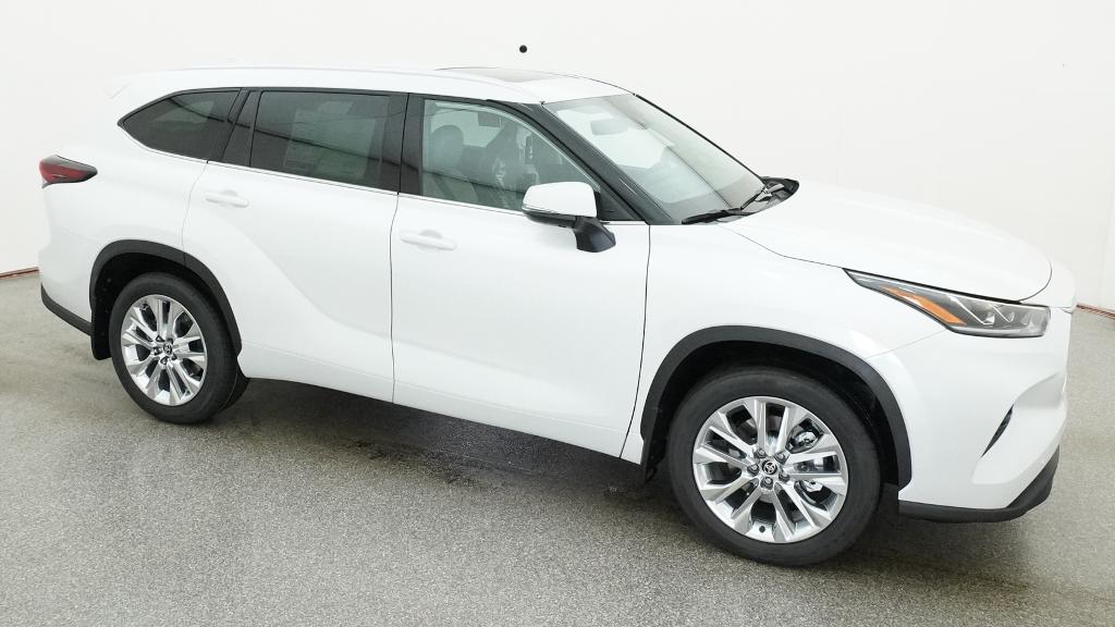 New 2026 Toyota Highlander SUV