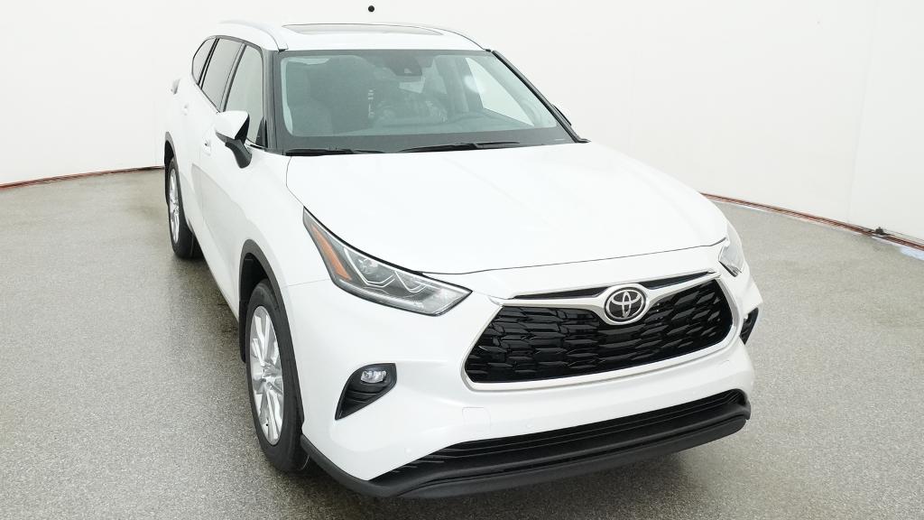 New 2026 Toyota Highlander SUV