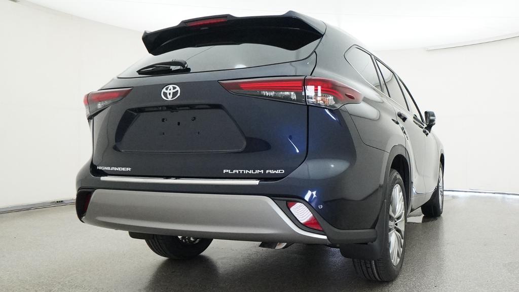 New 2026 Toyota Highlander SUV