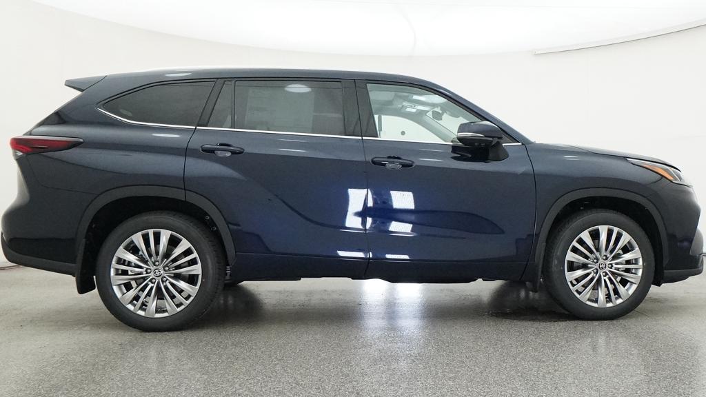 New 2026 Toyota Highlander SUV