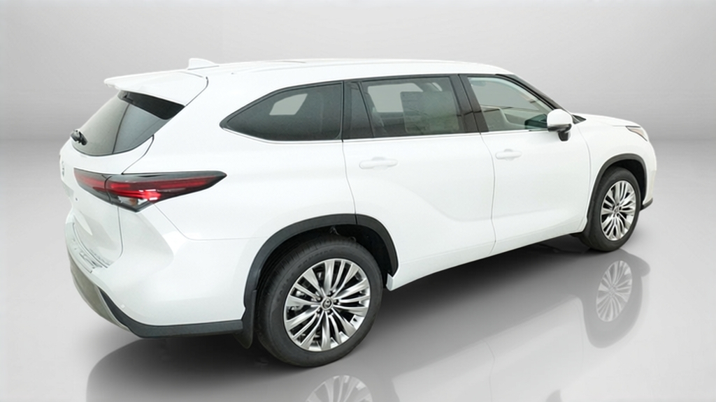 New 2026 Wind Chill Pearl Toyota Platinum image 29