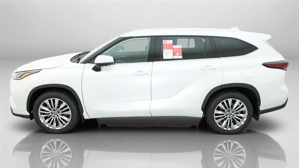 New 2026 Wind Chill Pearl Toyota Platinum image 22