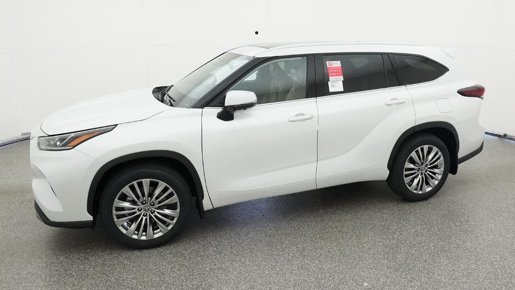New 2026 Wind Chill Pearl <sup>1</sup> Toyota  Platinum image 8