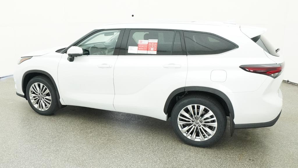 New 2026 Toyota Highlander SUV